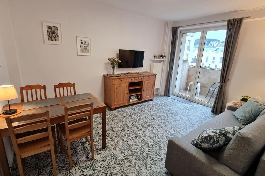 Apartament Zachodni Z Balkonem 4 Osoby Βαρσοβία Εξωτερικό φωτογραφία